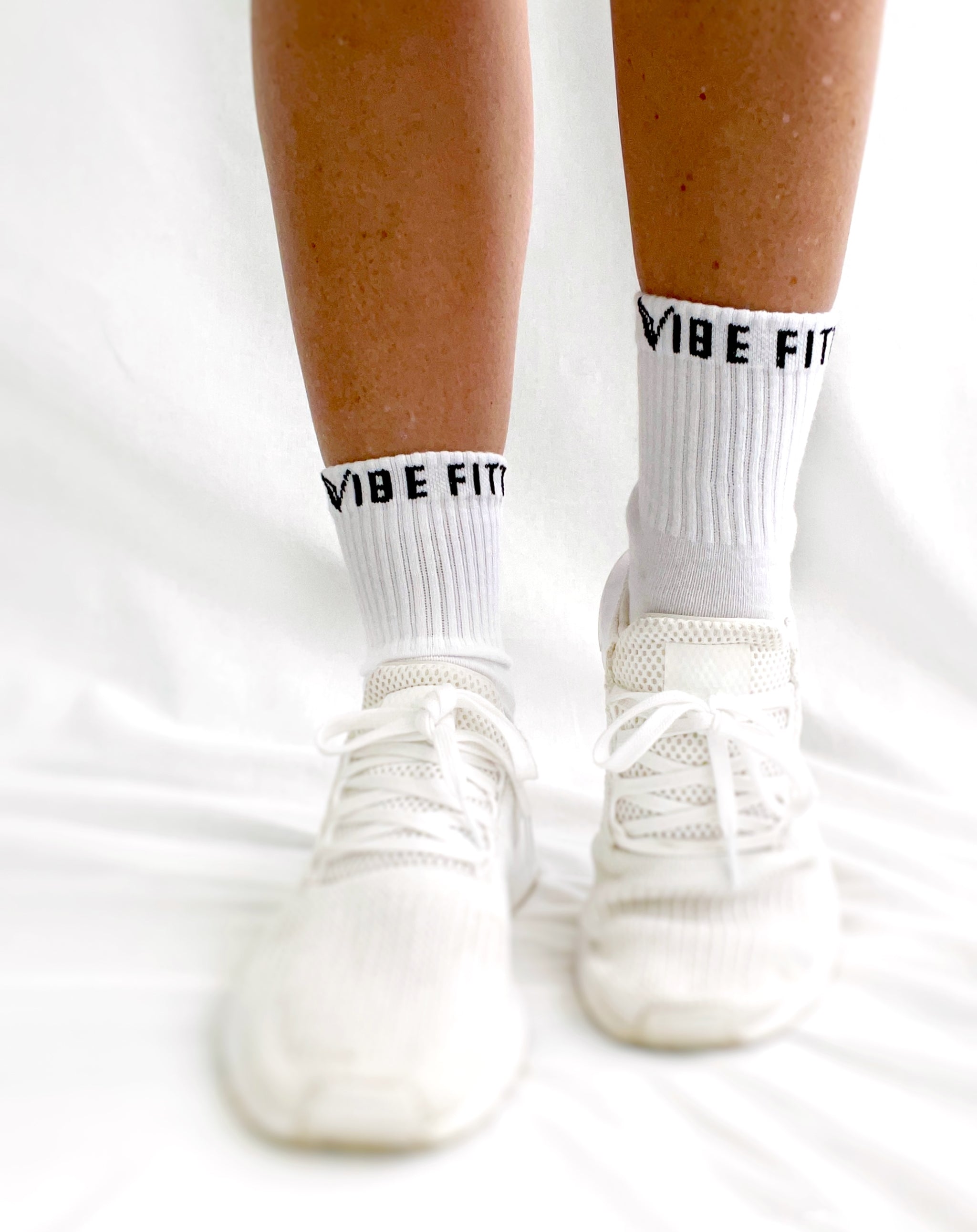 Vibe Fitt White Ankle Socks - VIBE FITT